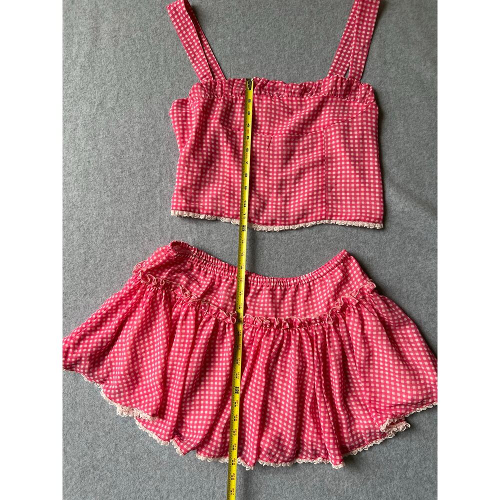 Megan Moroney Pink Gingham 2 Piece Set Crop Top Ruffle Shorts Lace Trim XL L - Picture 2 of 9